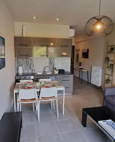 Palaia Premium Flat * Volos